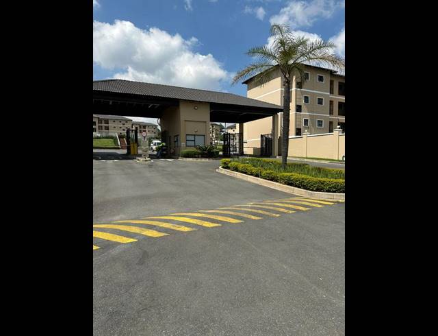 2 BEDROOM APARTMENT FOR SALE IN LILIANTON